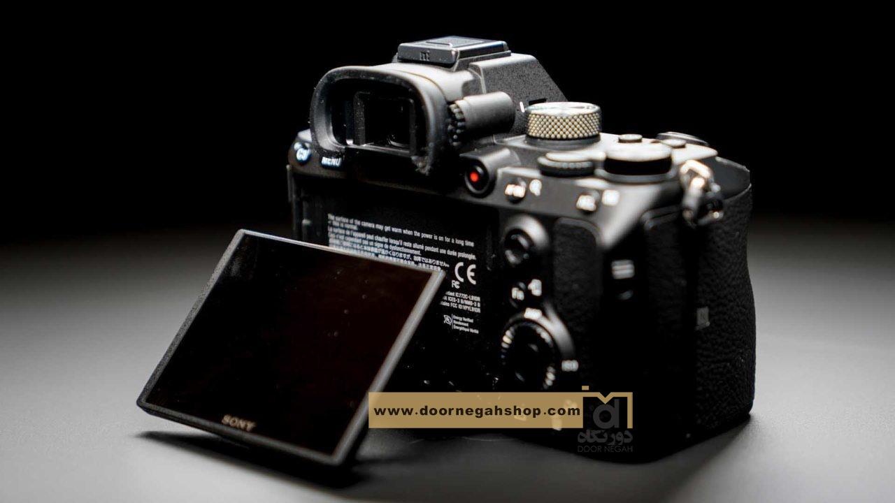 ویژگی های فنی دوربین سونی آلفا مدل a7 III  با لنز 28-70