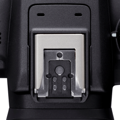 اتصالات و لوازم جانبی برای دوربین بدون آینه کانن Canon EOS R10 Kit 18-150mm f/3.5-6.3 IS STM
